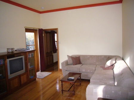 Rectory Cottage - Accommodation Mooloolaba 0