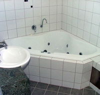 Tasman Beachside Apartments - Accommodation Mooloolaba