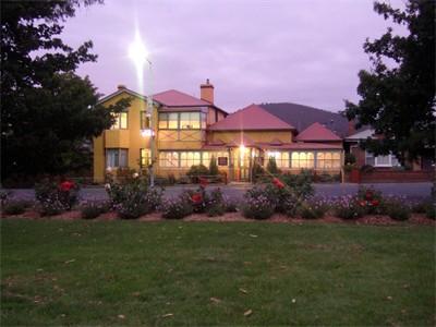 New Norfolk TAS Accommodation Mooloolaba