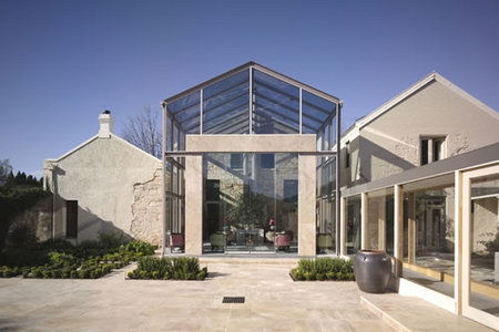 Islington Hotel - Accommodation Mooloolaba 1