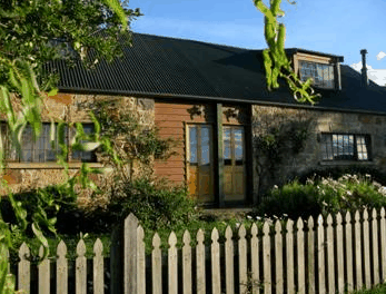 Daisy Bank Cottages - Accommodation Mooloolaba