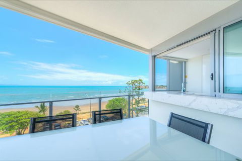 Salt Apartments - Accommodation Mooloolaba 0
