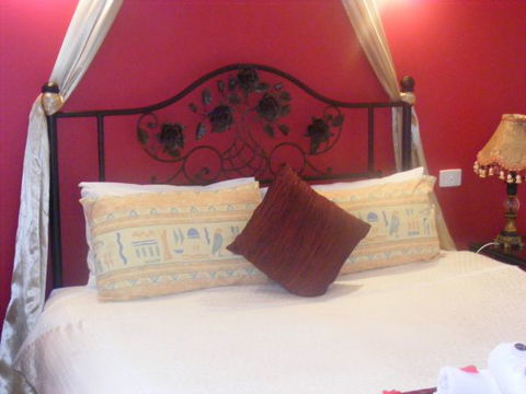Weeroona Retreat B&B - Accommodation Mooloolaba 2