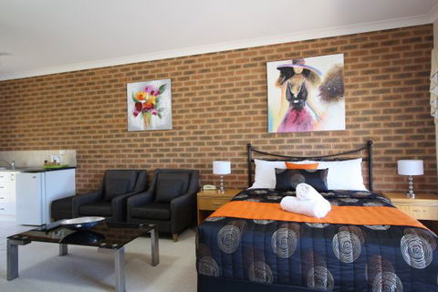 Top Of The Town Motor Inn Yackandandah - Accommodation Mooloolaba 0