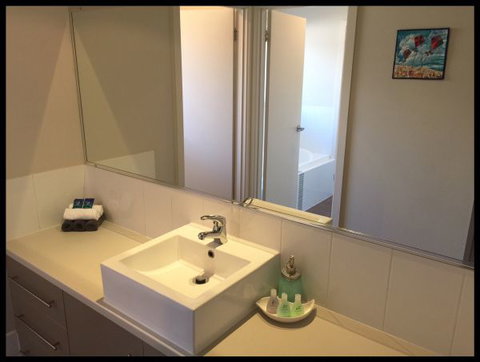 Adore 6 Villa - Accommodation Mooloolaba 6