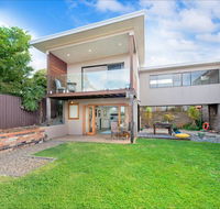 Akama Vista - Couple's retreat - Accommodation Mooloolaba