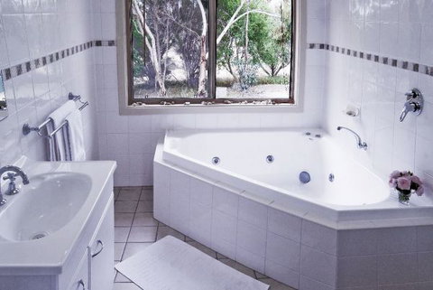 Allusion Cottages - Accommodation Mooloolaba 3