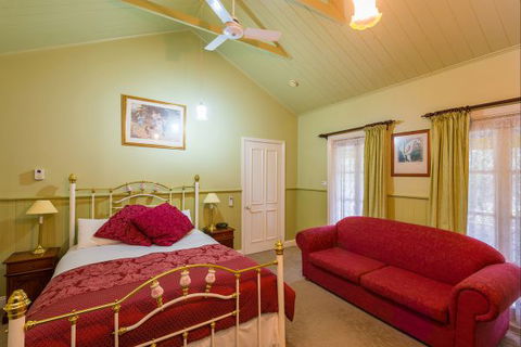 Bendigo Cottages Bed And Breakfast - Accommodation Mooloolaba 4