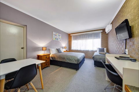 Central Deborah Motel - Accommodation Mooloolaba 2