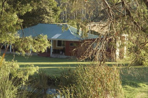 Crystal Springs Homestead - Accommodation Mooloolaba 0