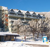 Falls Creek Country Club - Accommodation Mooloolaba