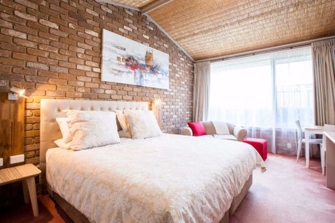 Farnham Court Motel - Accommodation Mooloolaba 1