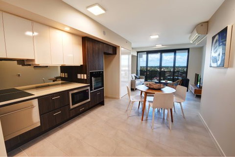 First Light Mooloolaba - Accommodation Mooloolaba 7