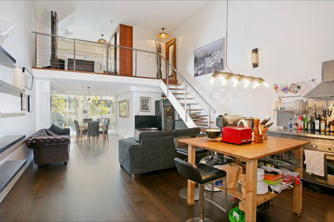 Lieu De Ville Suite - Accommodation Mooloolaba 1