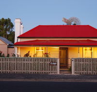 Shurdingtons Cottage - Accommodation Mooloolaba