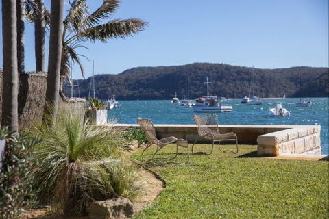 Pittwater Beach House - Accommodation Mooloolaba 1