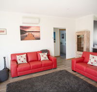 RED FIN part of BLUE FIN HOLIDAY HOMES - Accommodation Mooloolaba