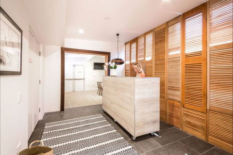 Stranded Beach Stay Yeppoon - Accommodation Mooloolaba 2