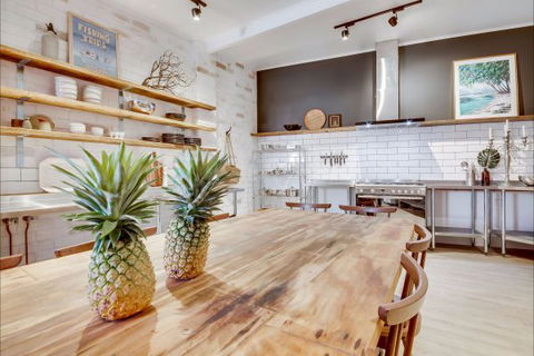 Stranded Beach Stay Yeppoon - Accommodation Mooloolaba 5