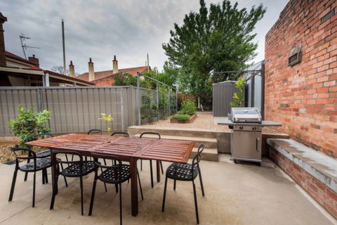 The Bright House - Accommodation Mooloolaba 4