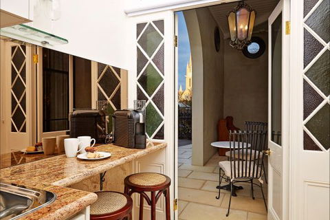 The Suites, Villa Belgravia - Accommodation Mooloolaba 7