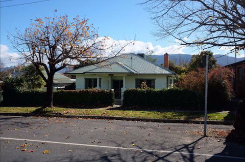 The Croft - Accommodation Mooloolaba 0