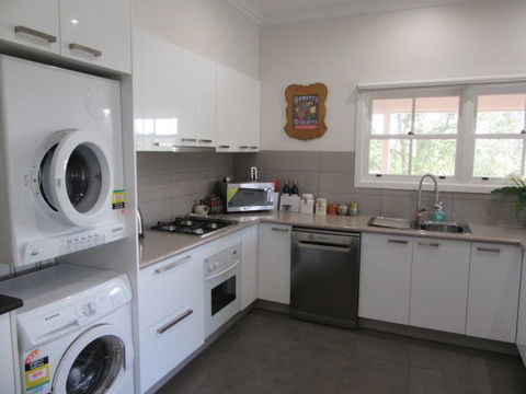 Valley View Cottage - Accommodation Mooloolaba 2