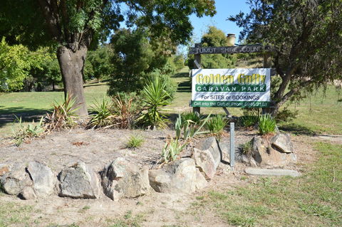 Adelong Golden Gully Caravan Park - Accommodation Mooloolaba 0