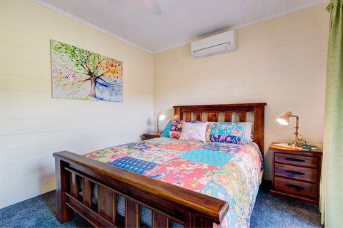 All About Me Bed And Breakfast - Accommodation Mooloolaba 1