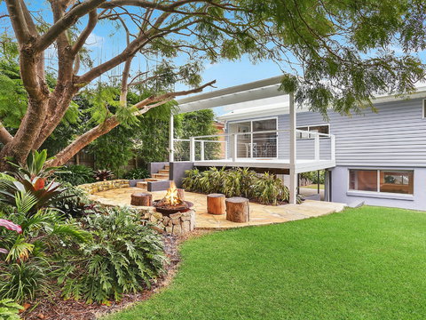 Amalfi Beach House - Accommodation Mooloolaba 2