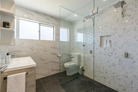 Amalfi Beach House - Accommodation Mooloolaba 3