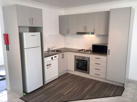 Beach Park Motel - Accommodation Mooloolaba 2