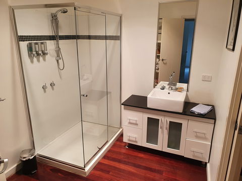 Huntly Lodge - Accommodation Mooloolaba 3