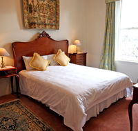 Feathers Hotel - Accommodation Mooloolaba