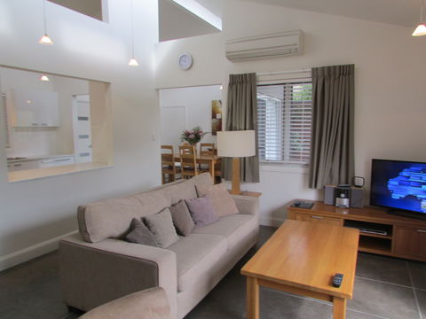 Moore Park Apartments - Accommodation Mooloolaba 1
