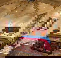 The Castle Keep BB - Accommodation Mooloolaba