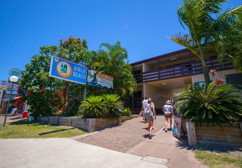 Airlie Beach YHA - Accommodation Mooloolaba 0