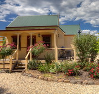 Autumn Affair Cottage 7 - Accommodation Mooloolaba