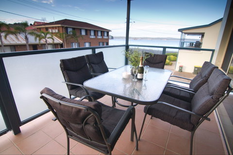 Beach Holiday Unit - Accommodation Mooloolaba 5
