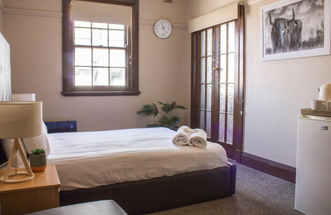 Campsie Hotel - Accommodation Mooloolaba 1