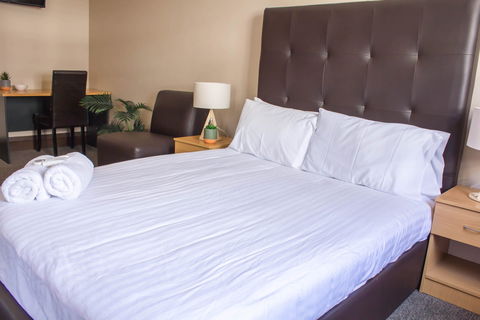 Campsie Hotel - Accommodation Mooloolaba 2