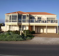 Century 21 SouthCoast Hayman - Accommodation Mooloolaba