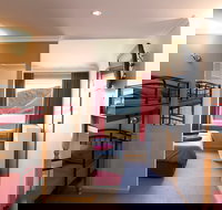 Cooroona Alpine Lodge - Accommodation Mooloolaba