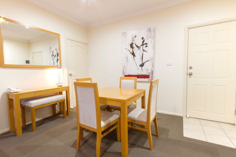 Harvest Lodge - Accommodation Mooloolaba 2