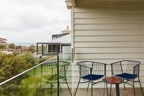 Hotel Sorrento - Accommodation Mooloolaba 6