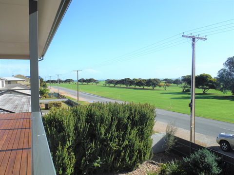 Shorelines - Accommodation Mooloolaba 2