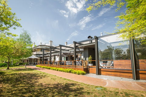 5 Rooms At The Stirling Hotel - Accommodation Mooloolaba 0