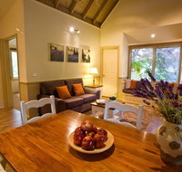 Autumn Abode Cottages - Accommodation Mooloolaba