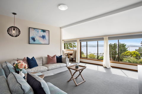 Beauty Point Holiday House - Accommodation Mooloolaba 0
