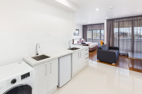City Edge Dandenong Apartment Hotel - Accommodation Mooloolaba 2